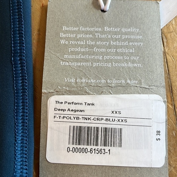 NWT Everlane The Perform Tank In Deep Aegean XXS - Picture 6 of 6